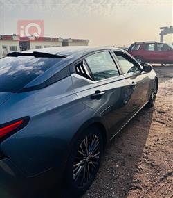 نيسان ألتيما